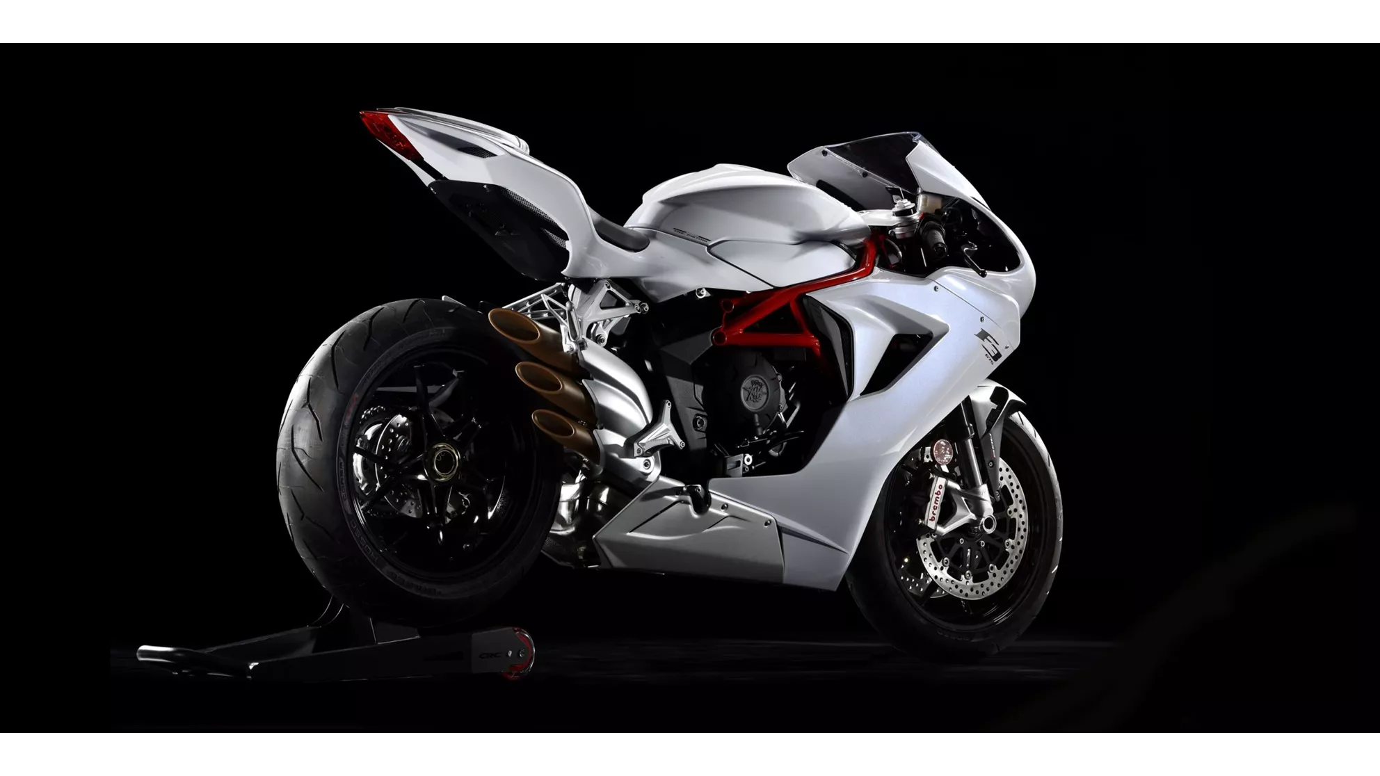 MV Agusta F3 675 - Image 3 MV Agusta F3 675 - Image 3
