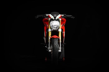 MV Agusta Dragster 800 RC 2018 - Bild 5