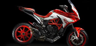 MV Agusta Turismo Veloce 800 RC 2018 vs Moto Guzzi Norge GT 1200 8V 2012