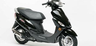 Peugeot V-Clic 50 2018 vs Yamaha NMAX 155 2022