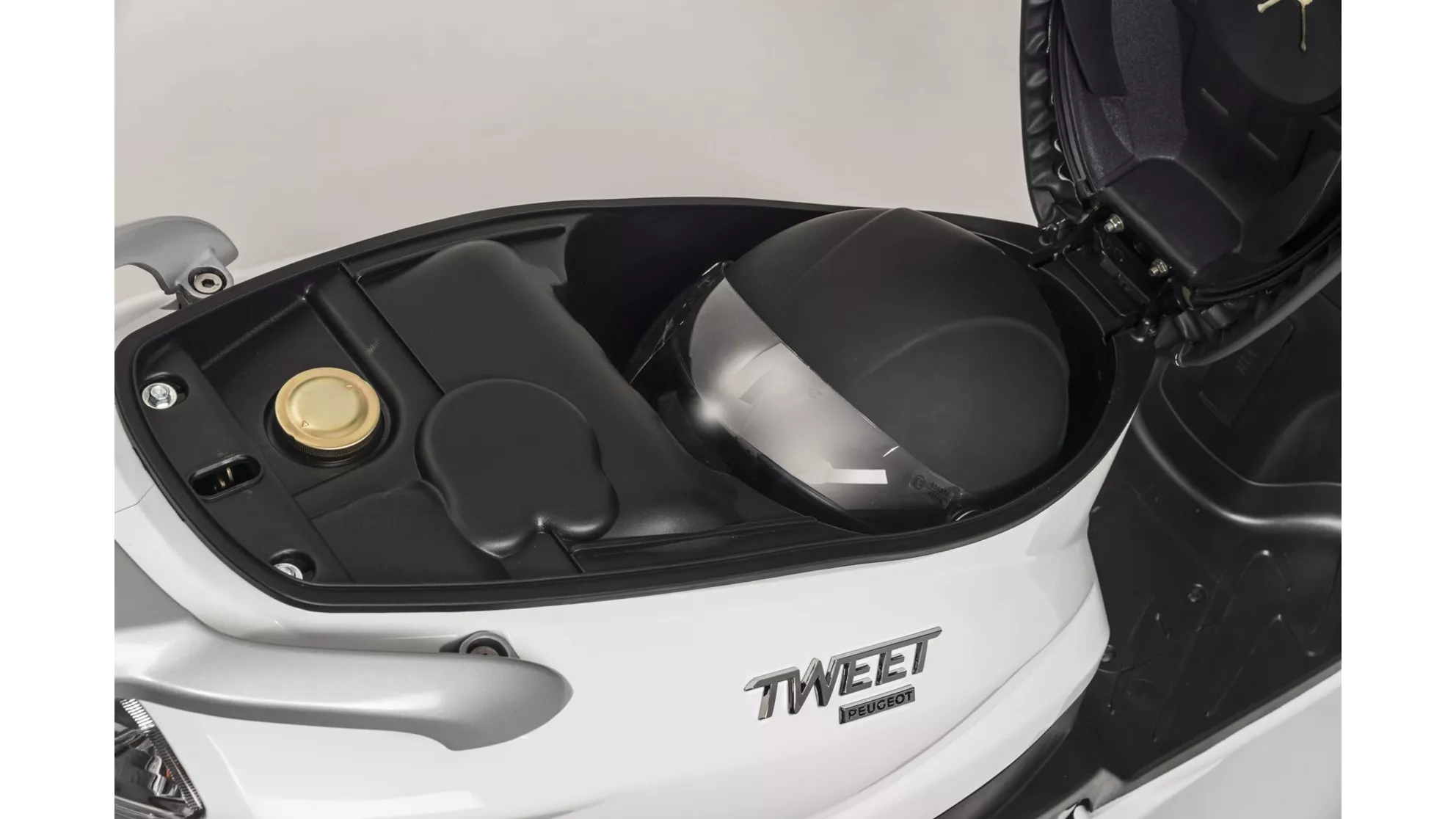 Peugeot Tweet 50 - Image 3 Peugeot Tweet 50 - Image 3