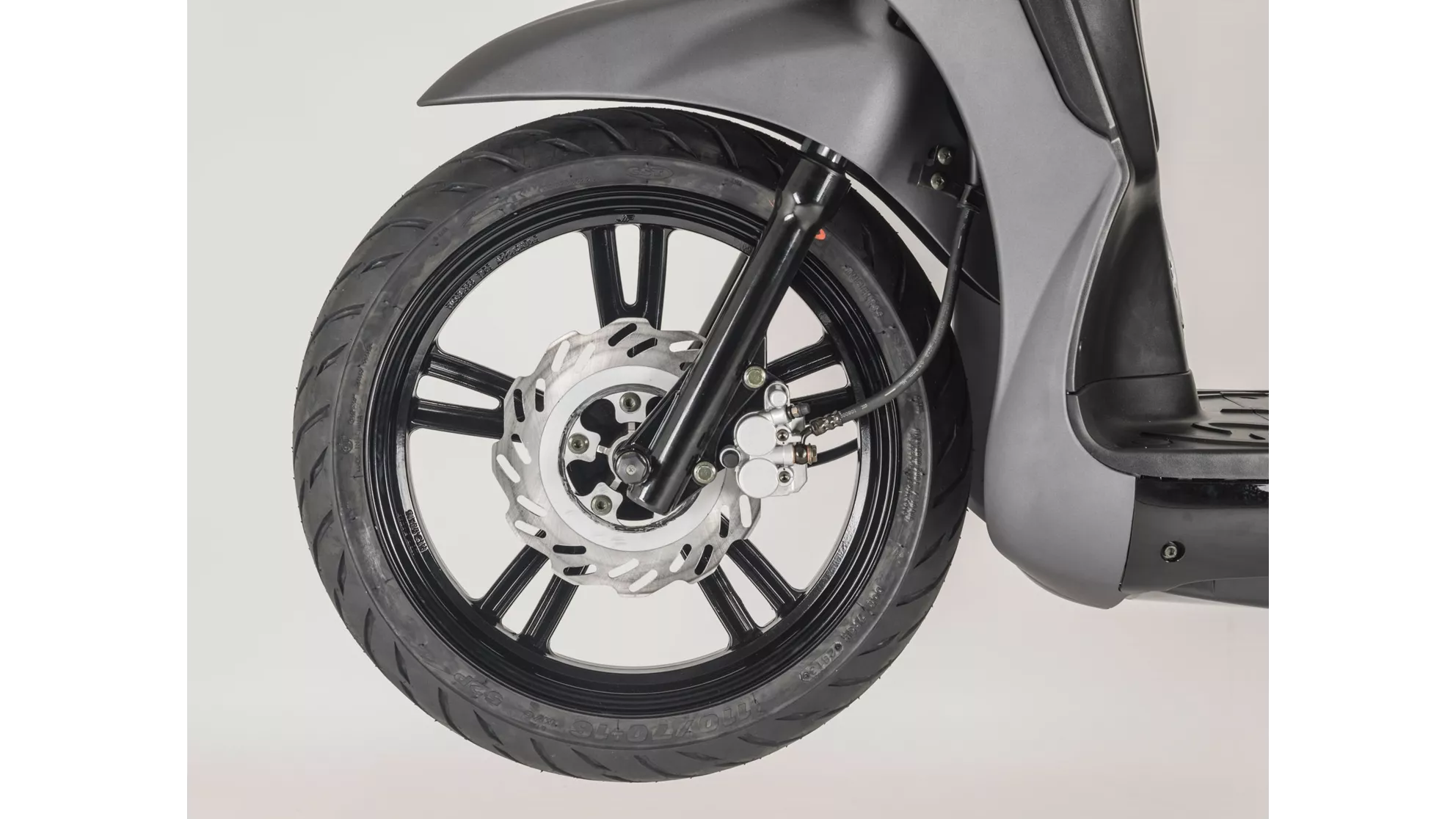 Peugeot Tweet 125 RS - Image 5 Peugeot Tweet 125 RS - Image 5