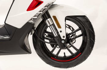 Peugeot Speedfight 3 50 Iceblade 2018 - Bild 13