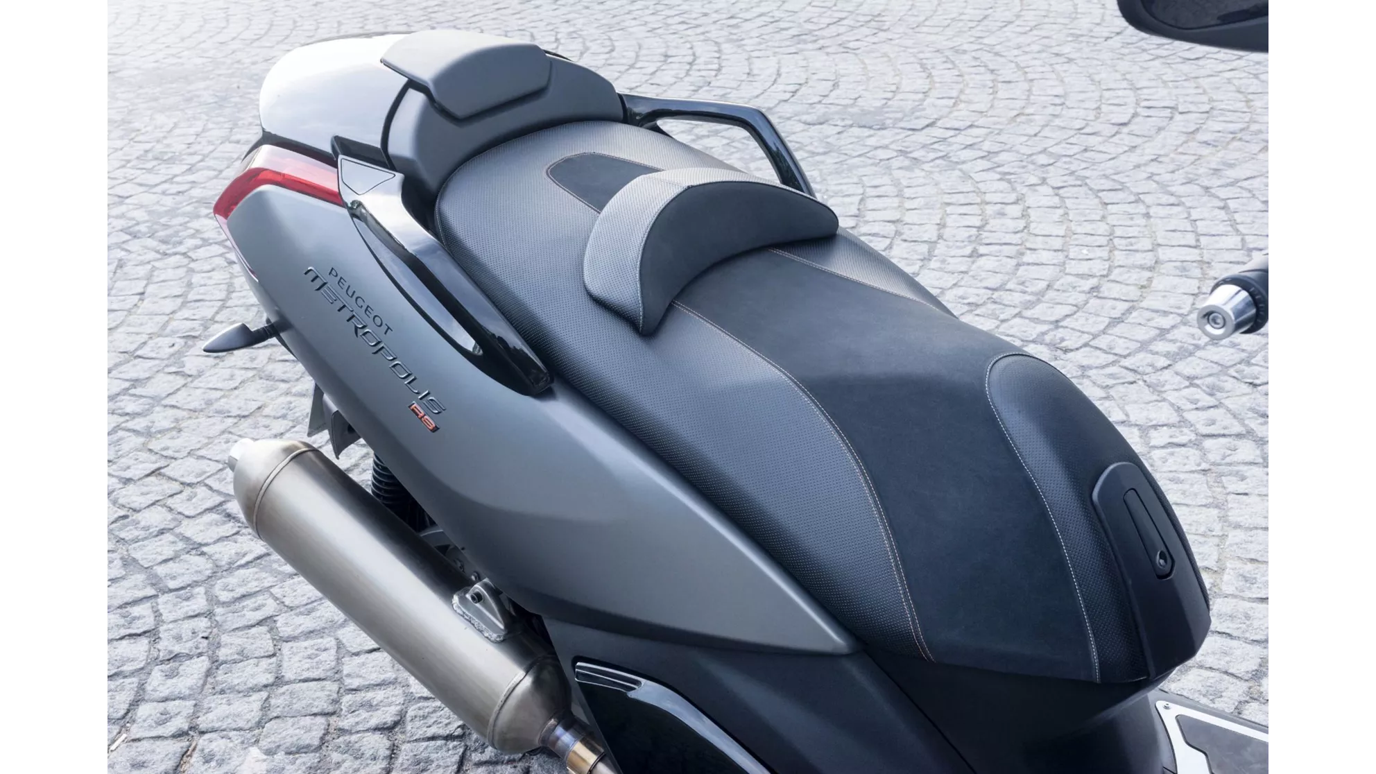 Peugeot Metropolis 400i RS - Image 19 Peugeot Metropolis 400i RS - Image 19