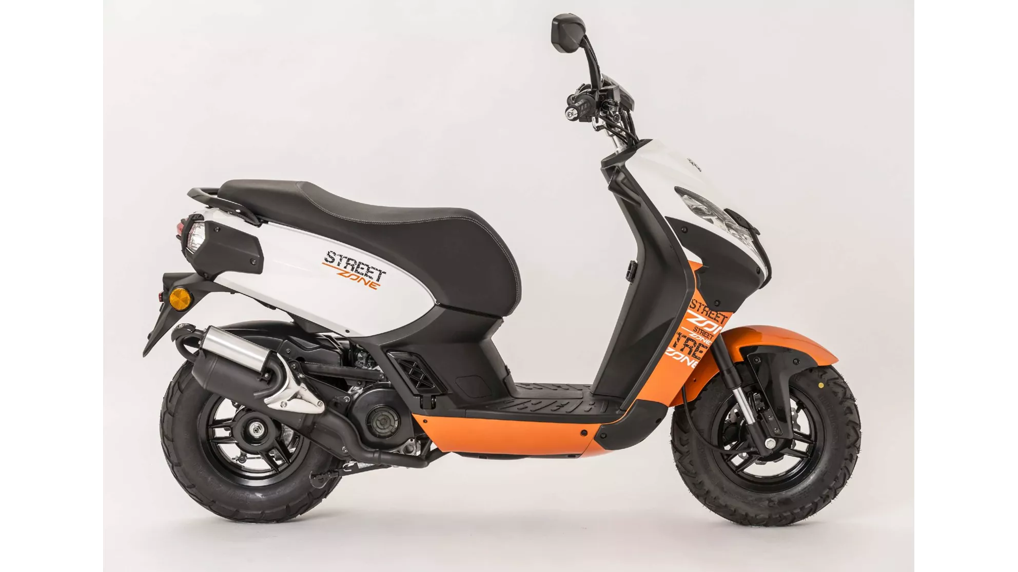 Peugeot Streetzone 12 Naked - Image 11 Peugeot Streetzone 12 Naked - Image 11