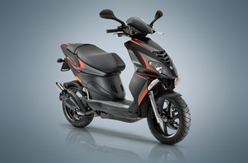 Piaggio NRG Power 50 DD 2T 2018 - Bild 2 Piaggio NRG Power 50 DD 2T 2018 - Bild 2