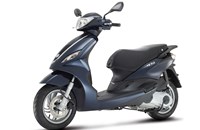 Piaggio Fly 50 2T 2018 - Bild 3 Piaggio Fly 50 2T 2018 - Bild 3