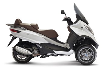 Piaggio MP3 300 ie Sport 2018 - Bild 3