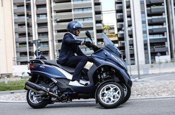 Piaggio MP3 500ie LT Business 2018 - Bild 2 Piaggio MP3 500ie LT Business 2018 - Bild 2