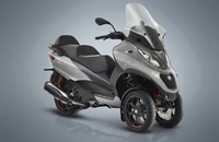 Piaggio MP3 500ie LT Sport 2018 - Bild 12 Piaggio MP3 500ie LT Sport 2018 - Bild 12
