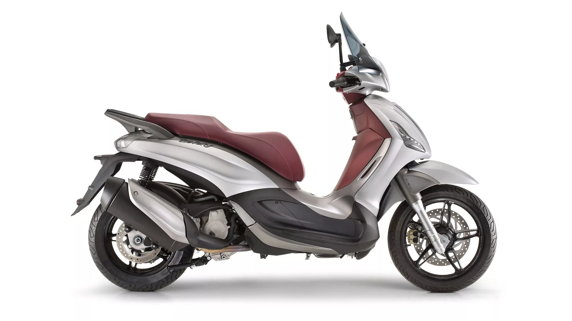 Piaggio Beverly 350ie Sport Touring - Image 5 Piaggio Beverly 350ie Sport Touring - Image 5