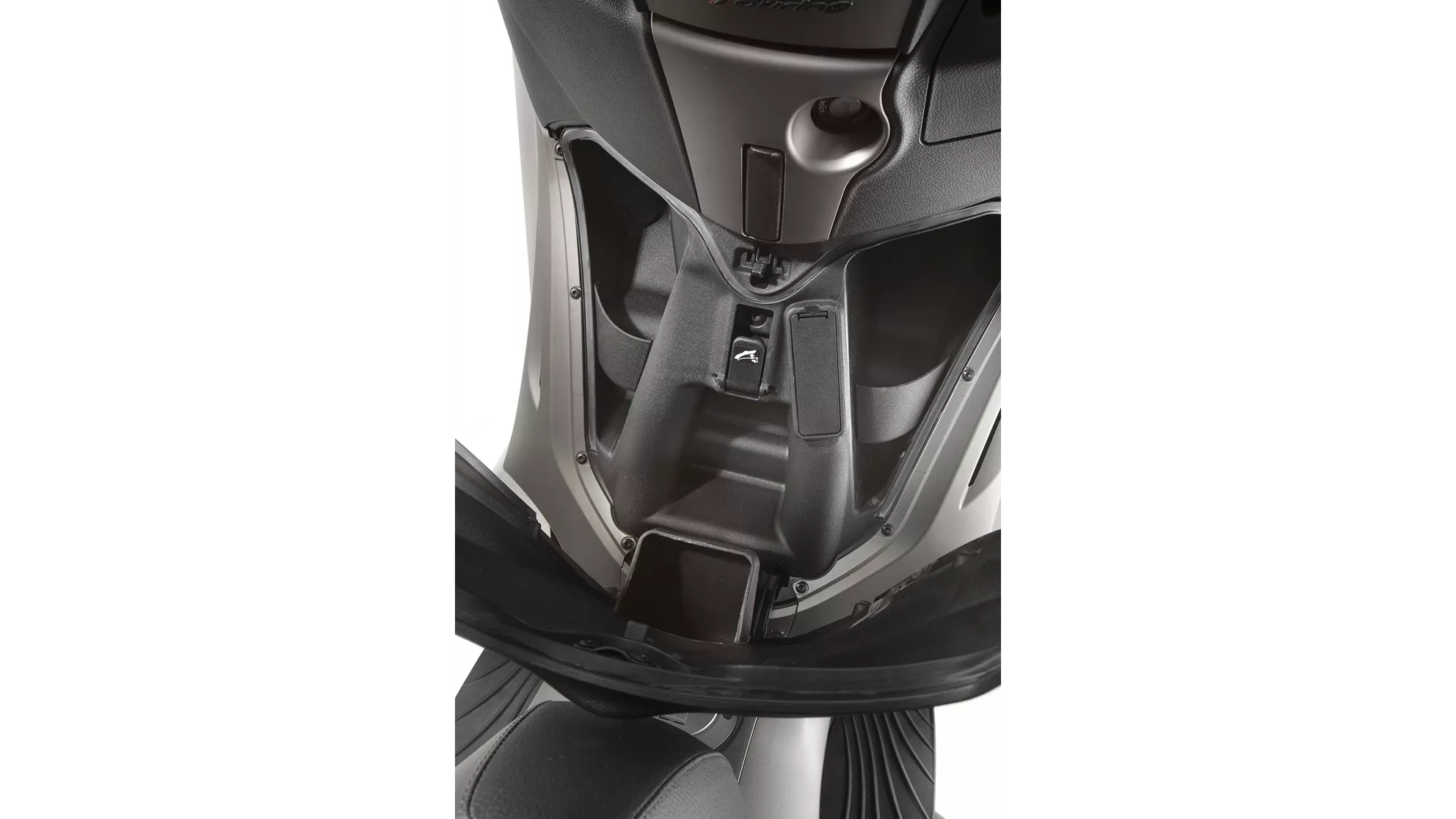 Piaggio Beverly 350ie Sport Touring - Image 9 Piaggio Beverly 350ie Sport Touring - Image 9