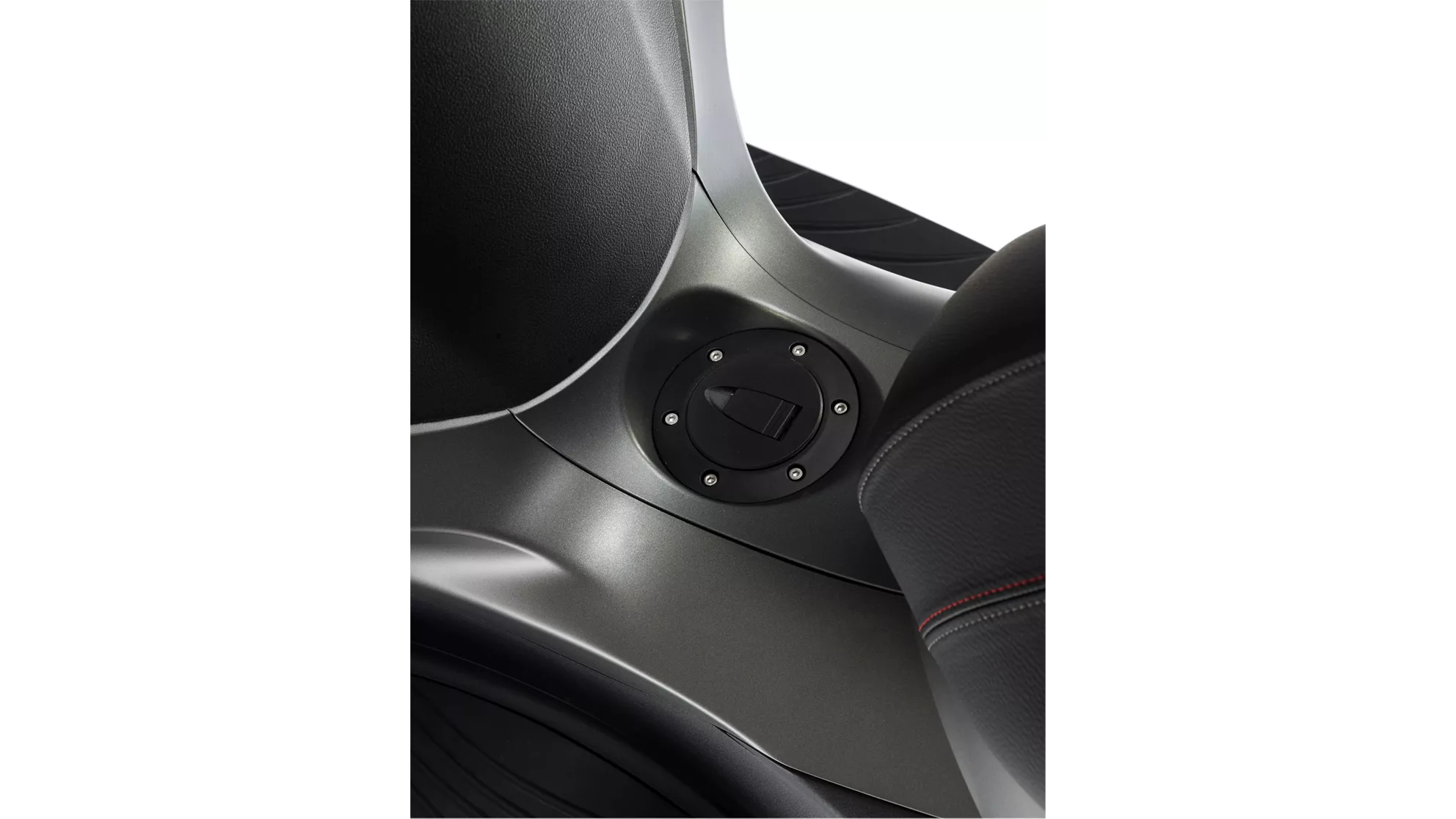 Piaggio Beverly 350ie Sport Touring - Image 11 Piaggio Beverly 350ie Sport Touring - Image 11