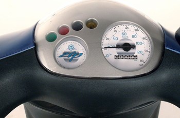 Piaggio Zip 50 4T 2018 - Bild 7