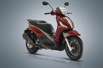 Piaggio Beverly 300 i.e.S 2018 - Bild 11 Piaggio Beverly 300 i.e.S 2018 - Bild 11