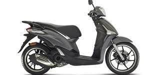Piaggio Liberty 125 IGET 4t 3V Sport 2018 vs Piaggio Liberty 50 IGET 4t 3V Sport 2018