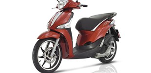 Piaggio Liberty 125 IGET 4t 3V Sport 2018 vs Piaggio Liberty 50 IGET 4t 3V Sport 2018