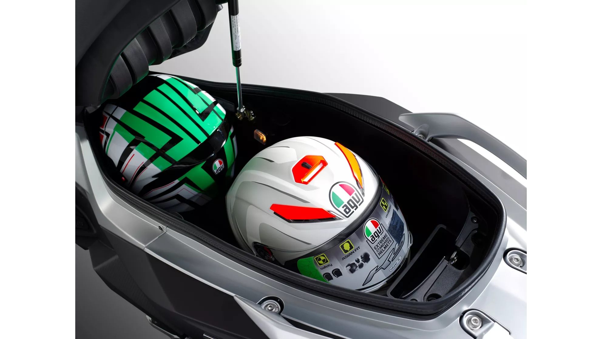 Sym Cruisym 300 - Image 24 Sym Cruisym 300 - Image 24