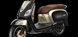 Piaggio Medley 125 S 2021 vs Sym Fiddle III 200i 2018