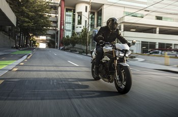 Triumph Speed Triple S 2018 - Bild 2