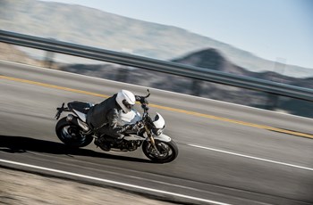 Triumph Speed Triple S 2018 - Bild 6