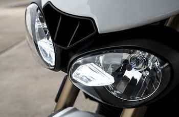 Triumph Speed Triple S 2018 - Bild 8