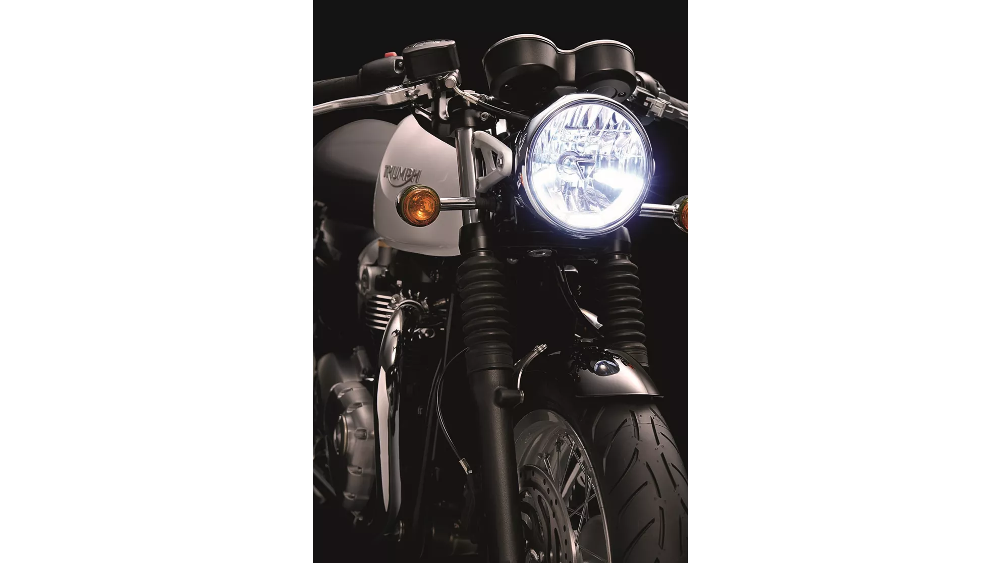 Triumph Thruxton 1200 - Image 9 Triumph Thruxton 1200 - Image 9