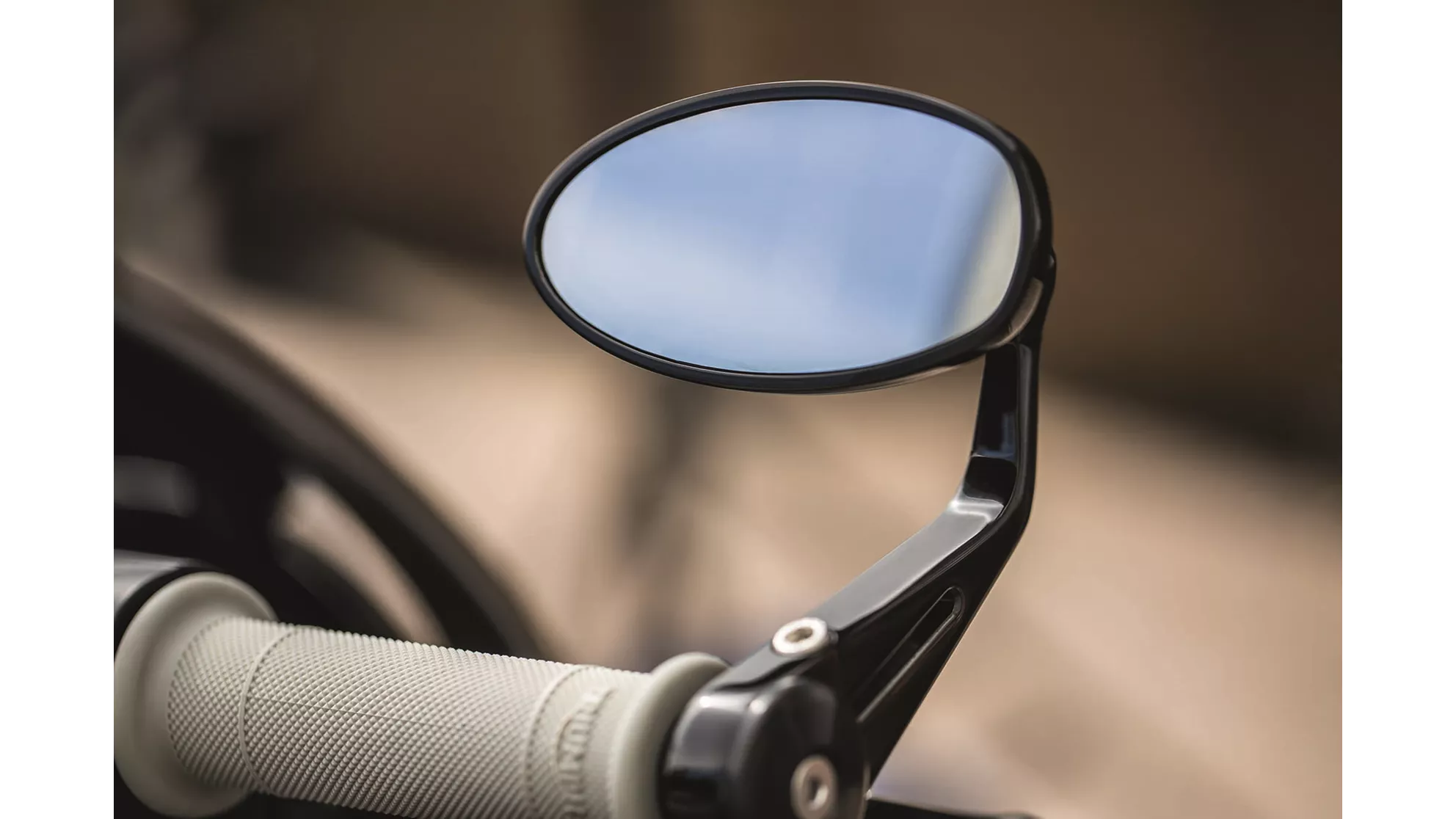 Triumph Thruxton 1200R - Image 23 Triumph Thruxton 1200R - Image 23