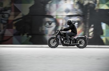 Triumph Bonneville Bobber Black 2018 - Bild 21 Triumph Bonneville Bobber Black 2018 - Bild 21