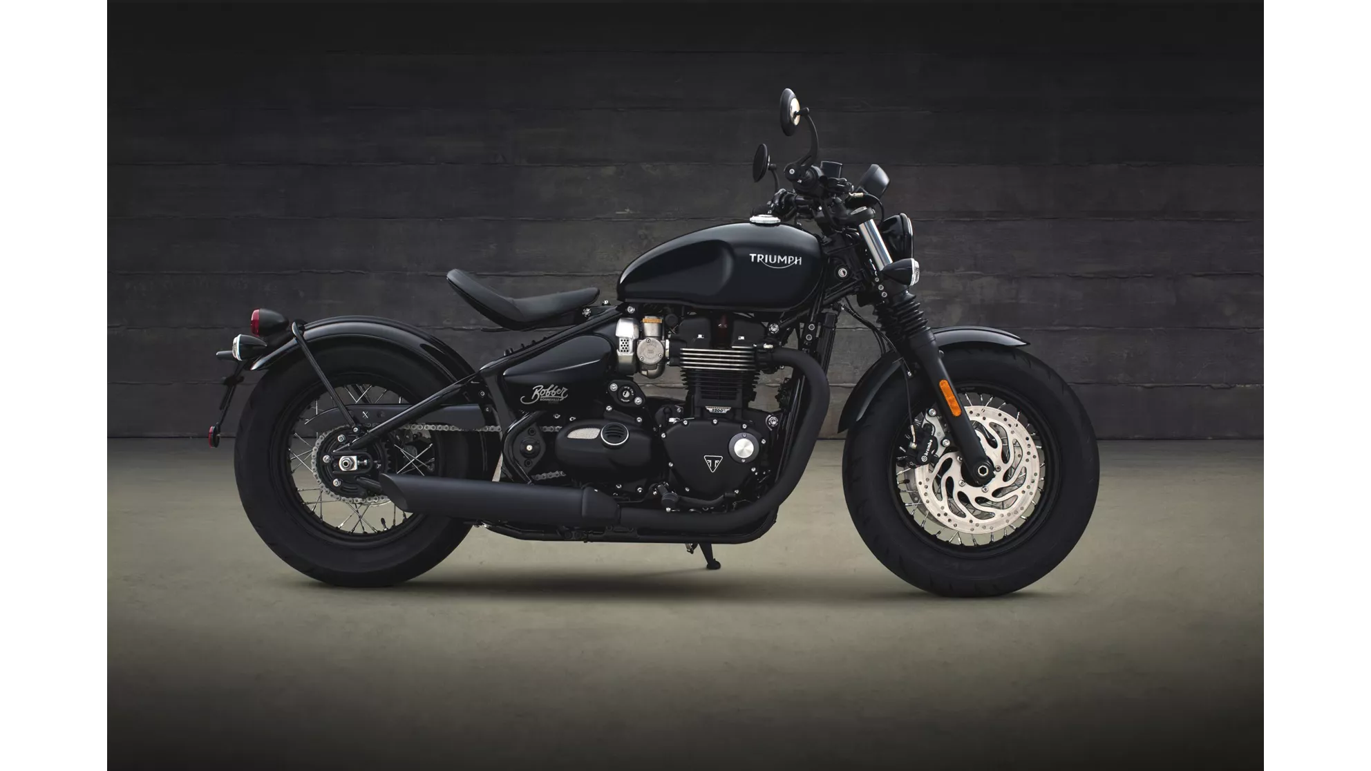 Triumph Bonneville Bobber Black - Image 19 Triumph Bonneville Bobber Black - Image 19
