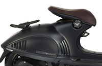 Vespa 946 125ie 3V EMPORIO ARMANI 2018 - Bild 11