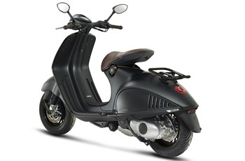 Vespa 946 125ie 3V EMPORIO ARMANI 2018 - Bild 17