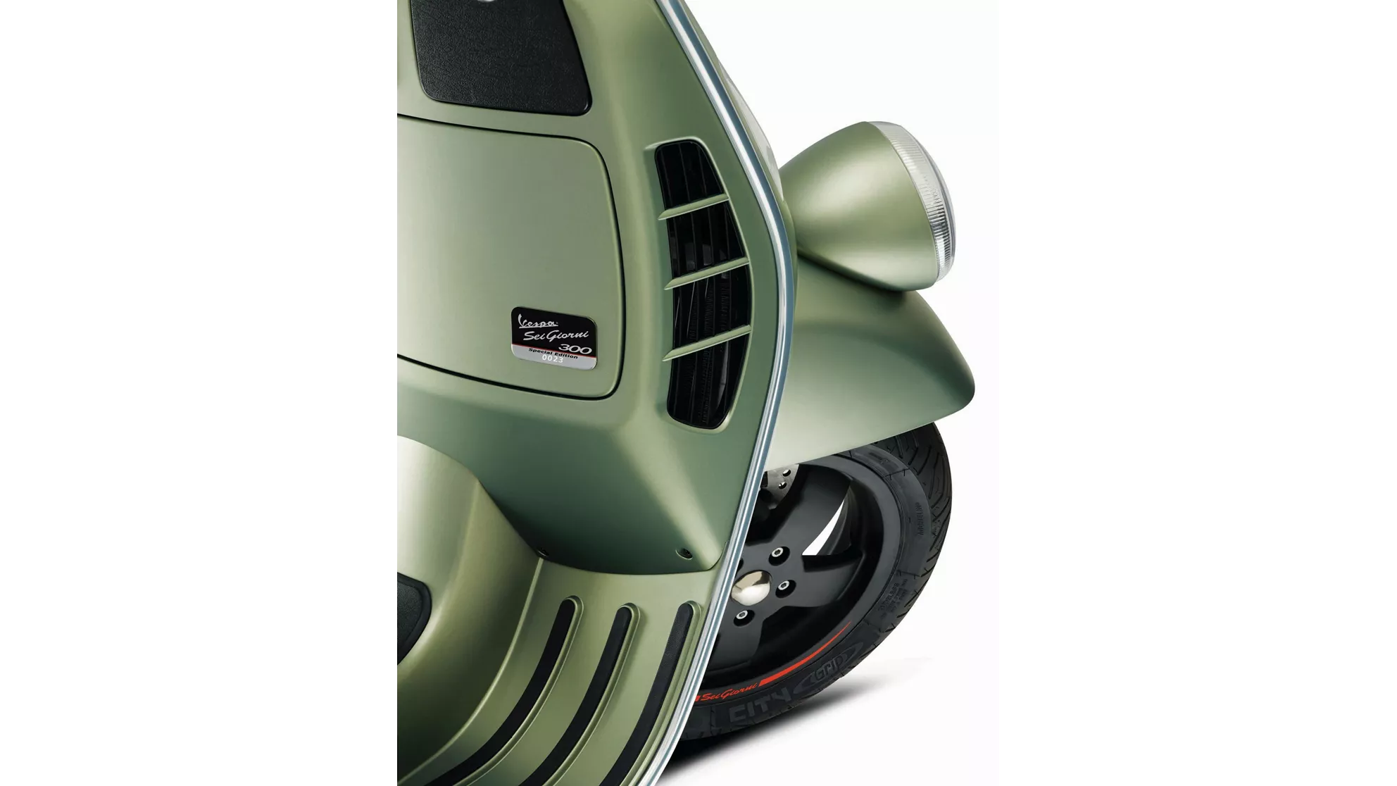 Vespa GTV 300 Special Edition Sei Giorni Euro4 - Image 6 Vespa GTV 300 Special Edition Sei Giorni Euro4 - Image 6