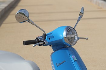 Vespa Primavera 125 50. Anniversario 2018 - Bild 29 Vespa Primavera 125 50. Anniversario 2018 - Bild 29