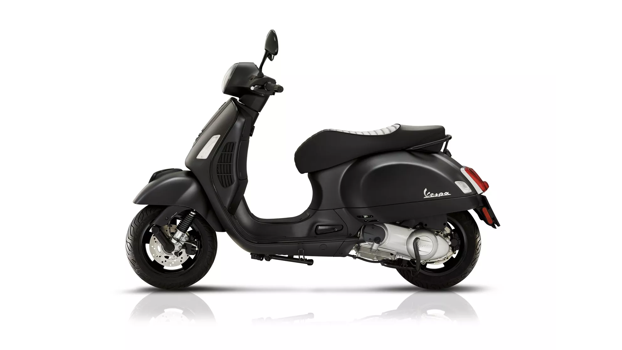 Vespa GTS 300 Super Notte - Image 3 Vespa GTS 300 Super Notte - Image 3