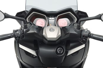 Yamaha XMAX 125 2018 - Bild 16 Yamaha XMAX 125 2018 - Bild 16