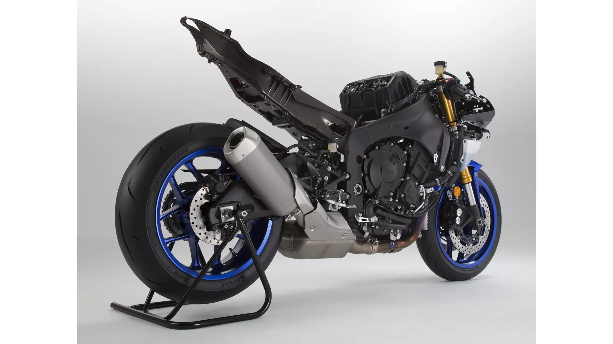 Yamaha R1 - Image 8 Yamaha R1 - Image 8