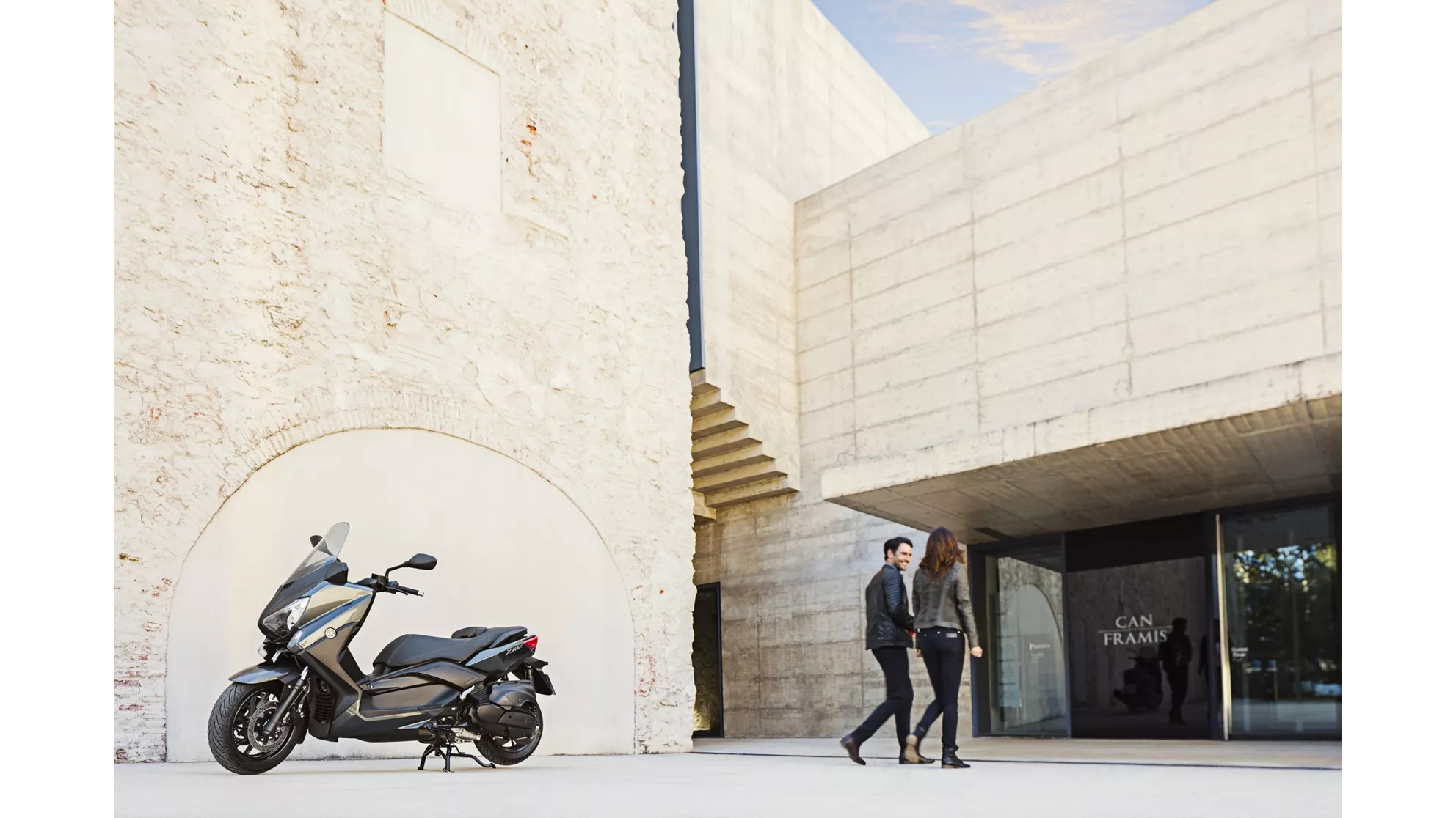 Yamaha XMAX 400 - Image 12 Yamaha XMAX 400 - Image 12