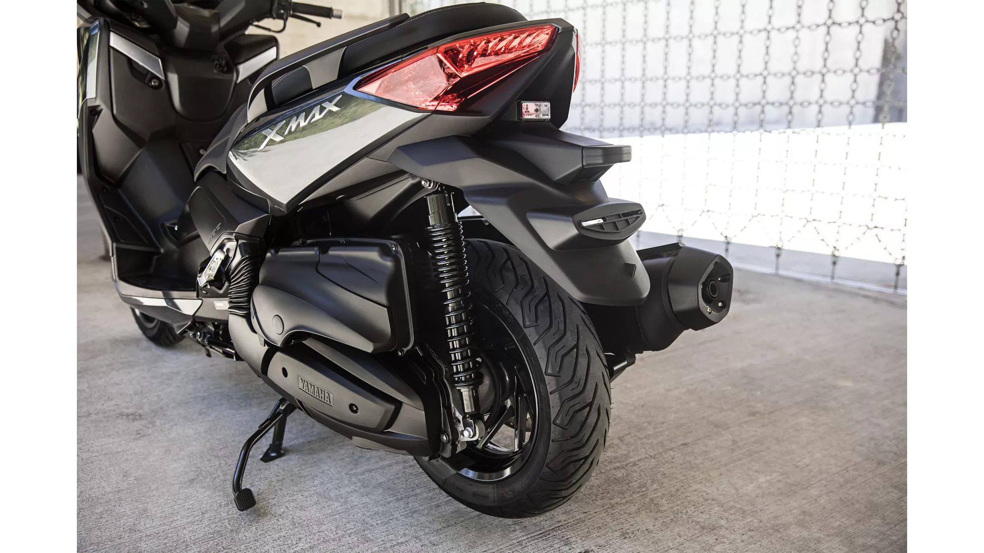 Yamaha XMAX 400 - Image 16 Yamaha XMAX 400 - Image 16