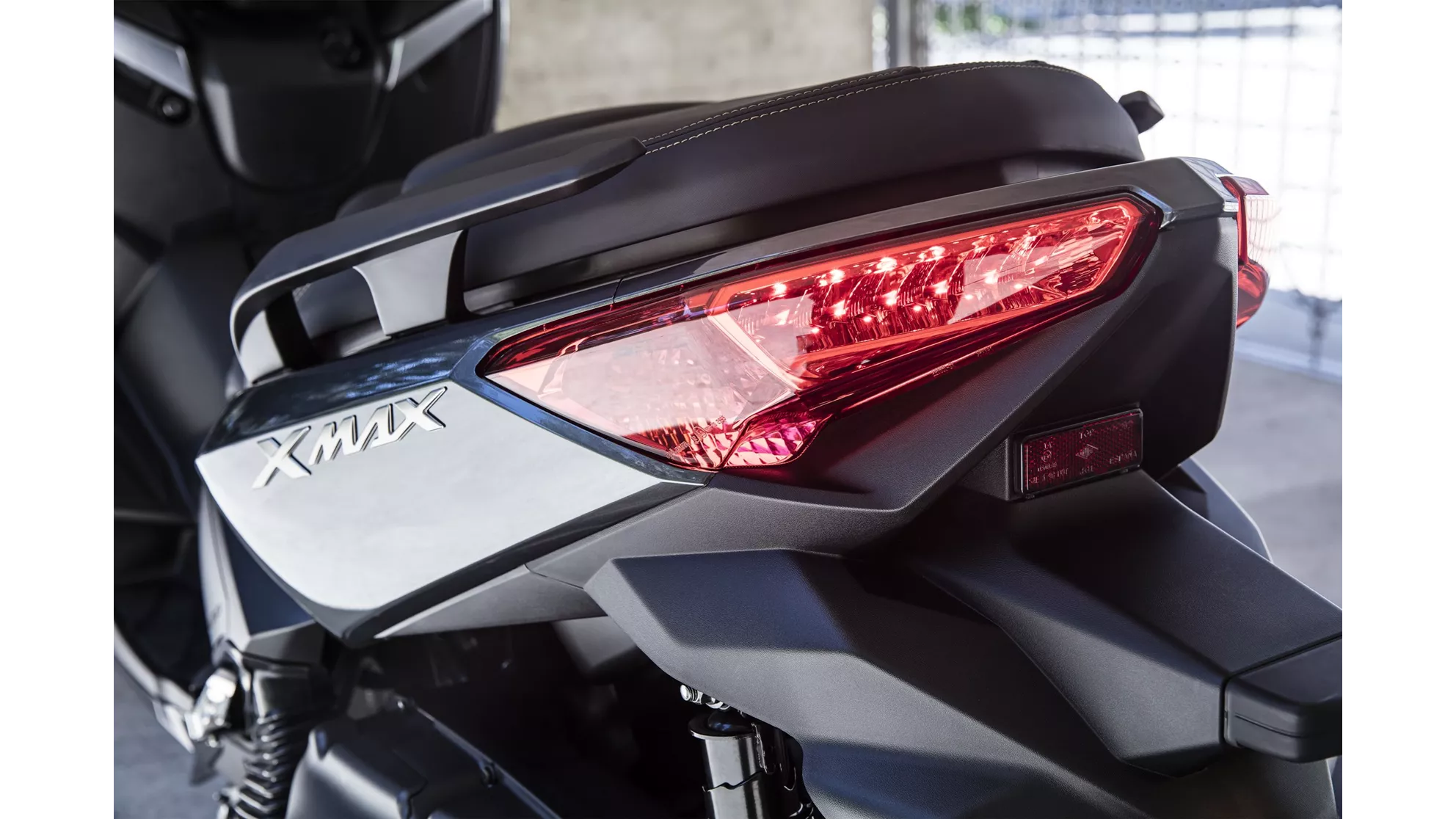 Yamaha XMAX 400 - Image 19 Yamaha XMAX 400 - Image 19