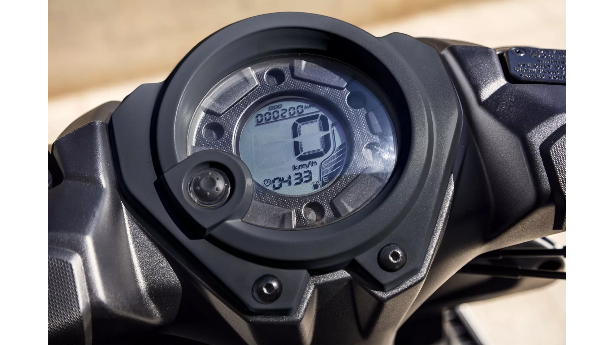 Yamaha Aerox 4 - Image 5 Yamaha Aerox 4 - Image 5