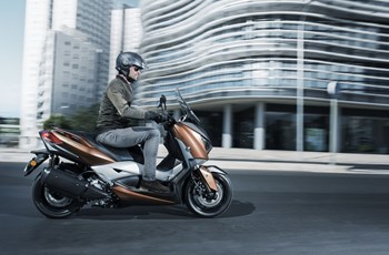 Yamaha XMAX 300 2018 - Bild 32 Yamaha XMAX 300 2018 - Bild 32