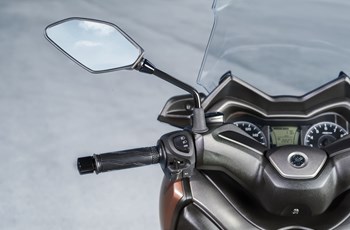 Yamaha XMAX 300 2018 - Bild 34 Yamaha XMAX 300 2018 - Bild 34