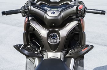 Yamaha XMAX 300 2018 - Bild 35 Yamaha XMAX 300 2018 - Bild 35