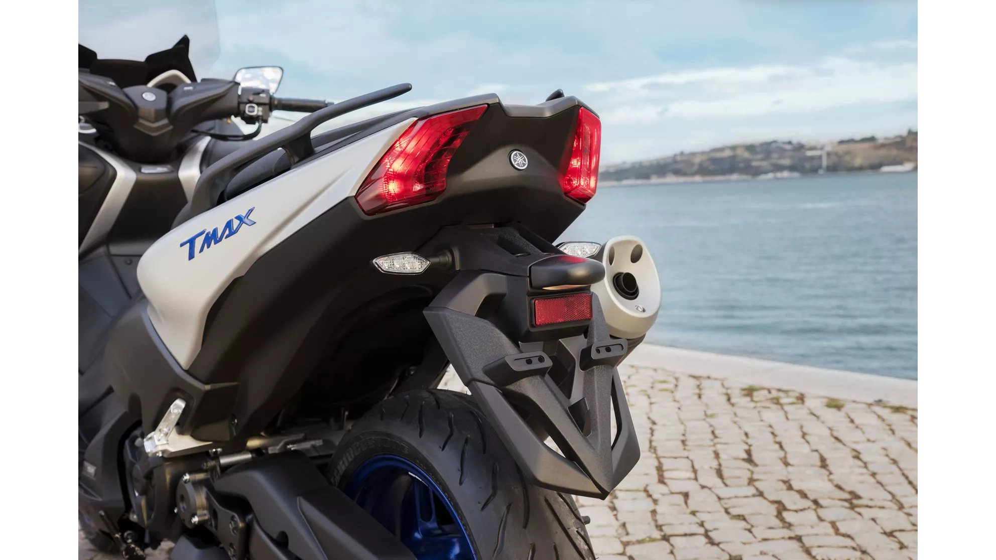 Yamaha TMAX SX - Image 12 Yamaha TMAX SX - Image 12