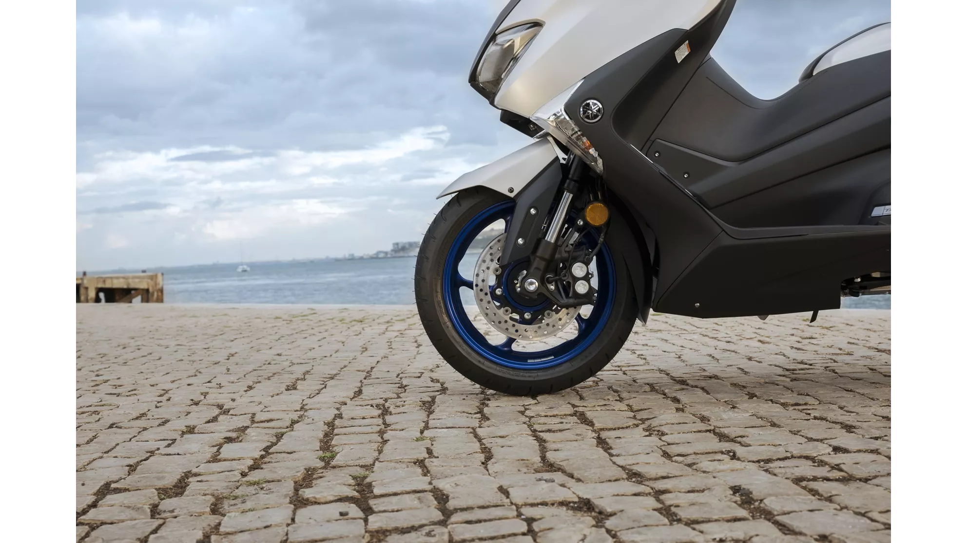 Yamaha TMAX SX - Image 17 Yamaha TMAX SX - Image 17