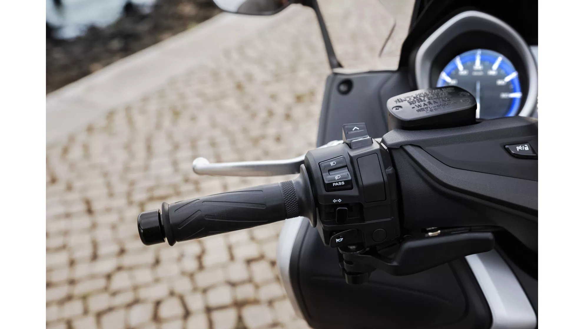 Yamaha TMAX SX - Image 21 Yamaha TMAX SX - Image 21