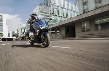 Yamaha TMAX DX 2018 - Bild 2