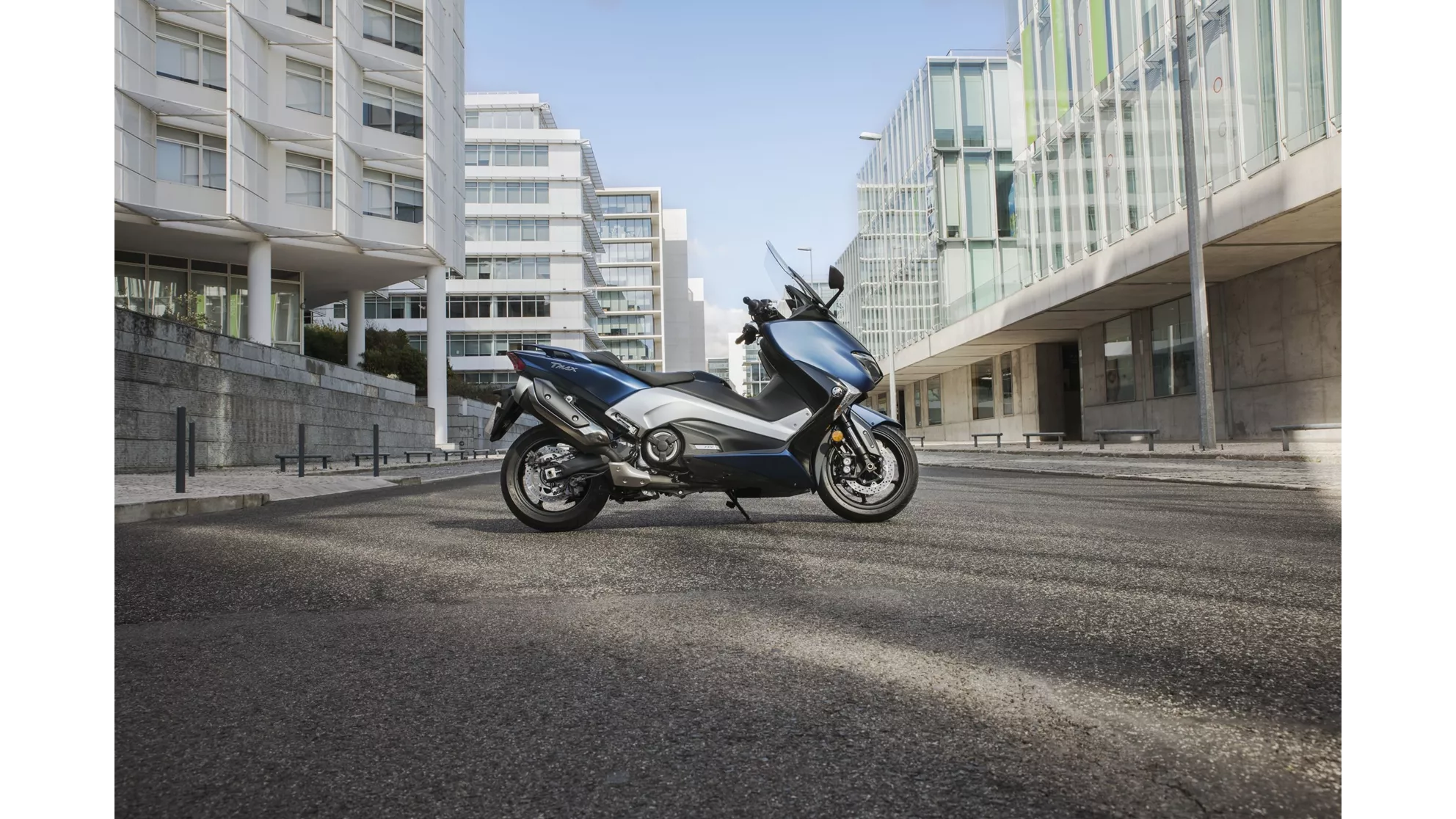 Yamaha TMAX DX - Image 7 Yamaha TMAX DX - Image 7