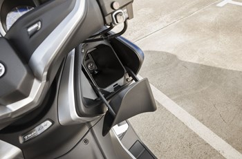 Yamaha TMAX DX 2018 - Bild 17